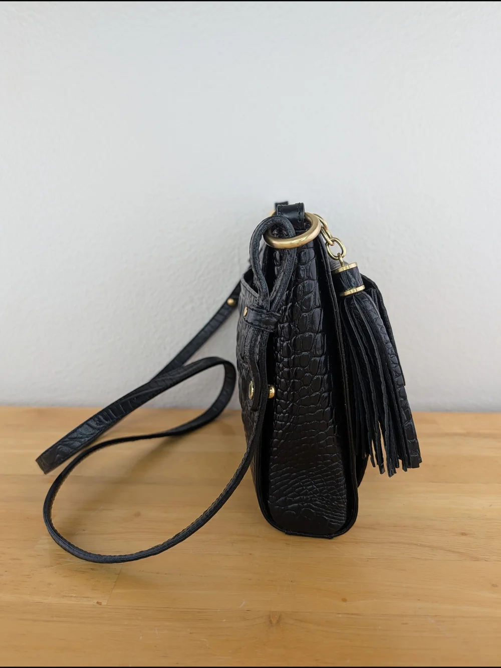 Brahmin Mimosa Manhattan Black Croc-Embossed Leather Crossbody Bag Tassel Detail - Picture 5 of 16